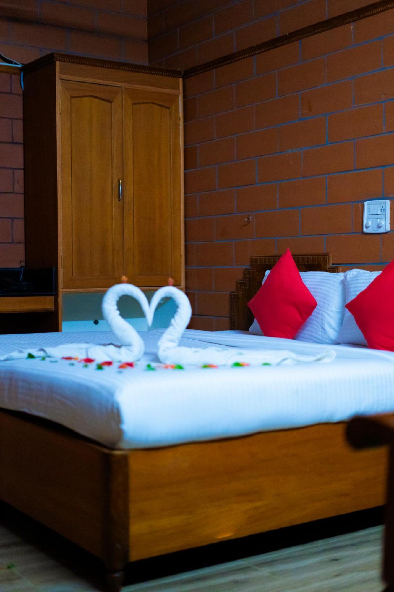 The Nest Inn Resort Masinagudi Eksteriør billede